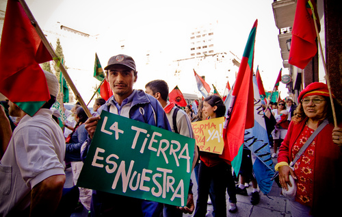 Land grabbing emerged as one of the most important barriers to the advancement of food sovereignty in Latin America & the Caribbean at a recent meeting of social movement organisations in advance of a major United Nations conference in Buenos Aires addressing agriculture and food security for the region.